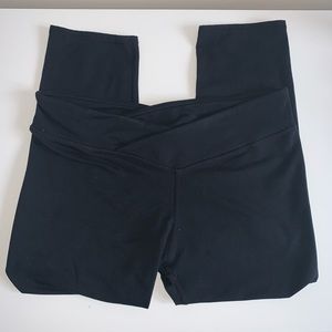 Fabletics Cropped V Front Leggings